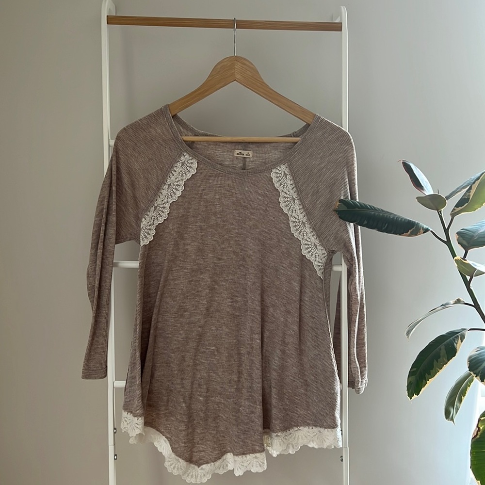 Hollister shirt good condition